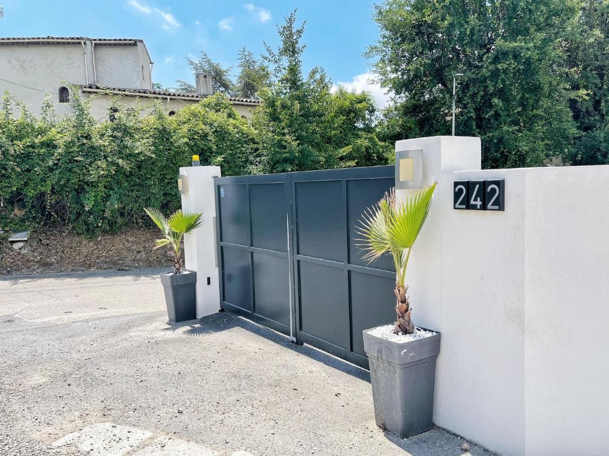 Saint Paul De Vence - Le Kub Plex Apartment La Colle-sur-Loup Bagian luar foto